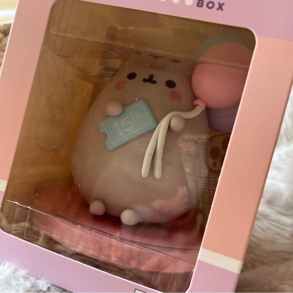 ✨NIB✨ Pusheen Pink Balloon Figure
